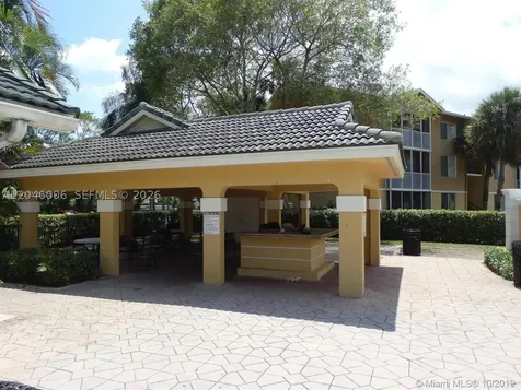 4015 W Mcnab Road Pompano Beach FL 33069