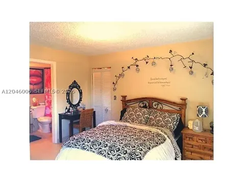 4015 W Mcnab Road Pompano Beach FL 33069