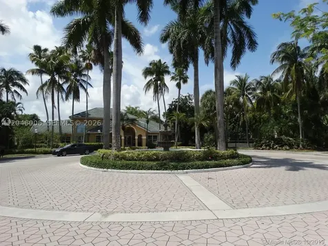4015 W Mcnab Road Pompano Beach FL 33069