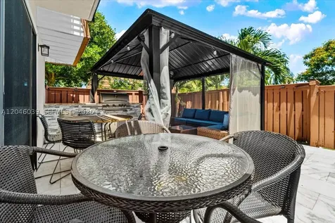2891 SW 11th Place Deerfield Beach FL 33442
