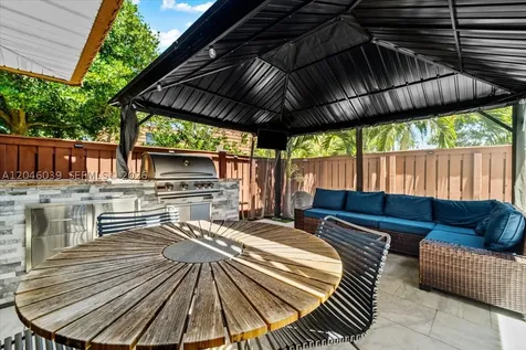 2891 SW 11th Place Deerfield Beach FL 33442