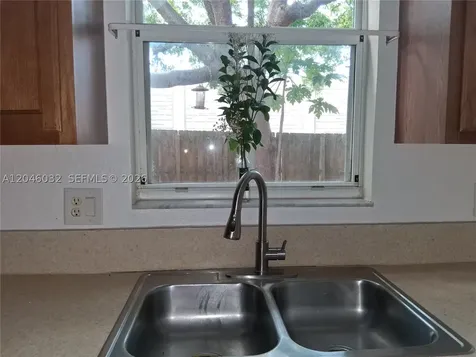 1044 NE 30th Avenue Homestead FL 33033