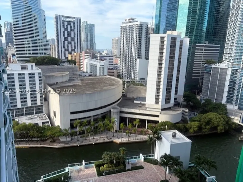 Miami FL 33131
