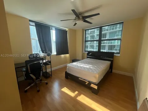 Miami FL 33131