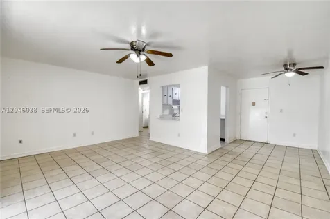 10387 N Kendall Drive Miami FL 33176