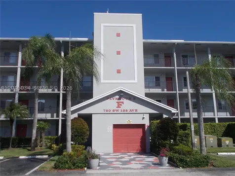 750 SW 138th Avenue Pembroke Pines FL 33027