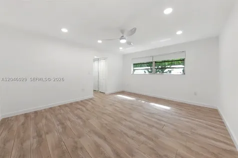 945 NE 176th Street Miami FL 33162