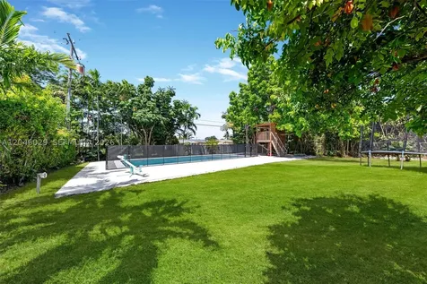 945 NE 176th Street Miami FL 33162