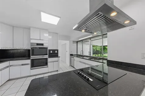 945 NE 176th Street Miami FL 33162