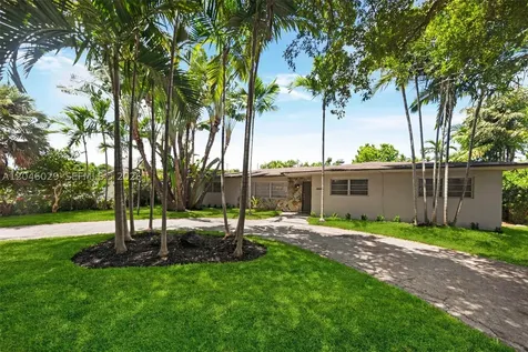 945 NE 176th Street Miami FL 33162