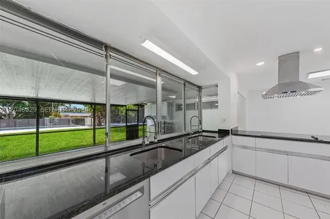 945 NE 176th Street Miami FL 33162