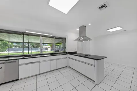 945 NE 176th Street Miami FL 33162