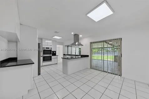 945 NE 176th Street Miami FL 33162