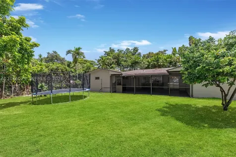 945 NE 176th Street Miami FL 33162