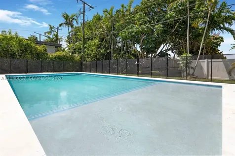 945 NE 176th Street Miami FL 33162
