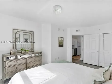 17100 N Bay Road Sunny Isles Beach FL 33160