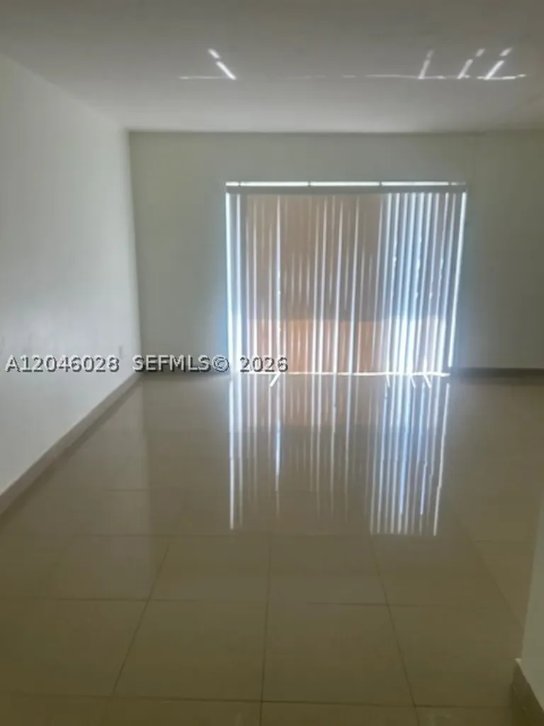 10395 N Kendall Drive Miami FL 33176