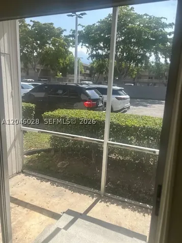 10395 N Kendall Drive Miami FL 33176