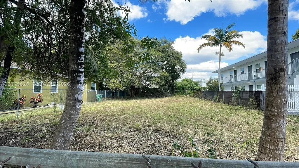 1255 NW 60 Street Miami FL 33142