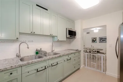 5750 Collins Avenue Miami Beach FL 33140