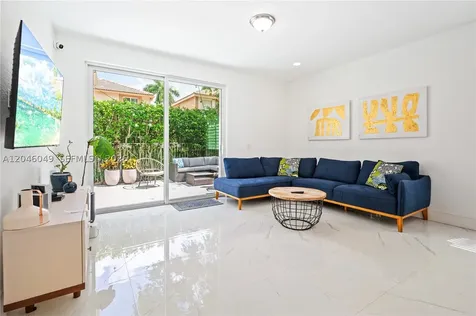 445 Conservation Drive Weston FL 33327