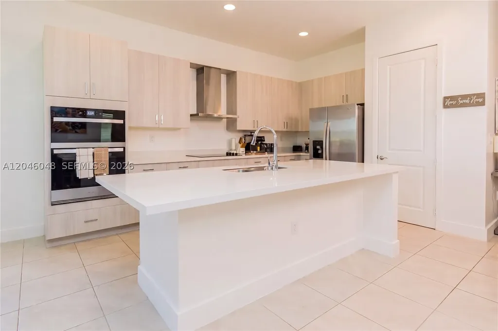 5261 Lamone Lane Ave Maria FL 33142