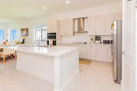 5261 Lamone Lane Ave Maria FL 33142