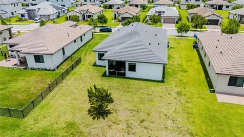 5261 Lamone Lane Ave Maria FL 33142