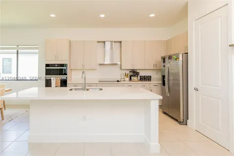 5261 Lamone Lane Ave Maria FL 33142