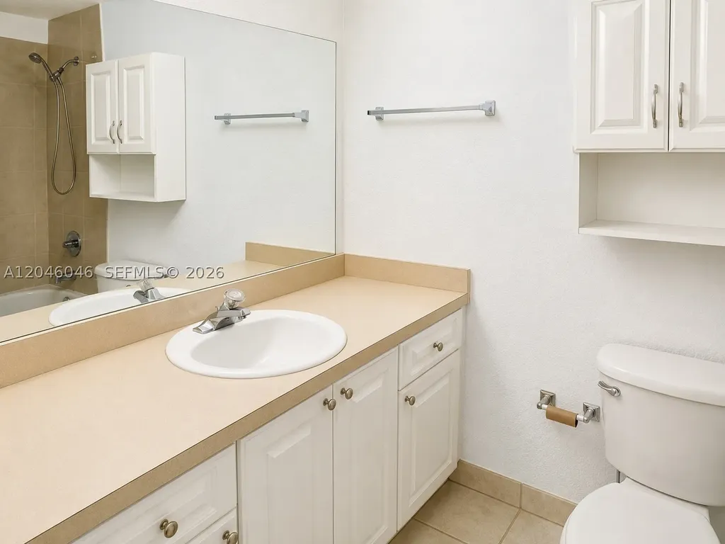 4950 Washington Street Hollywood FL 33021