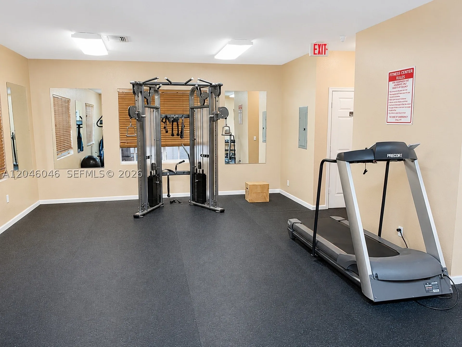 4950 Washington Street Hollywood FL 33021