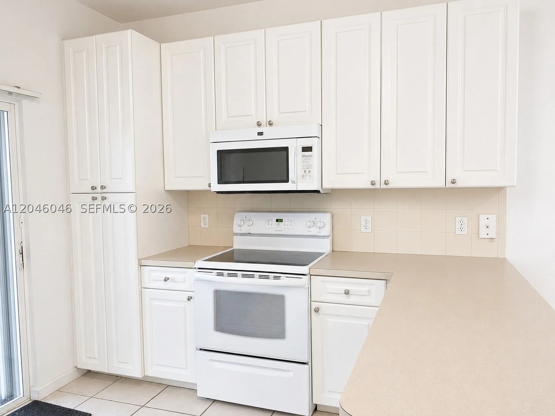4950 Washington Street Hollywood FL 33021