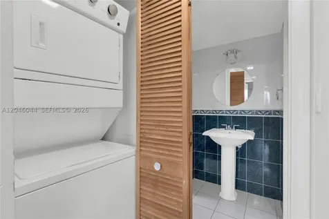 1121 SW 122nd Avenue Miami FL 33184