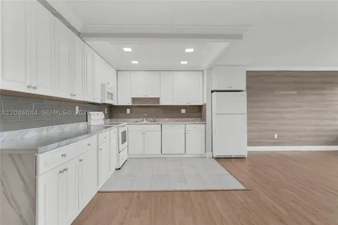 1121 SW 122nd Avenue Miami FL 33184