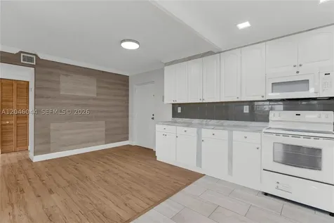 1121 SW 122nd Avenue Miami FL 33184