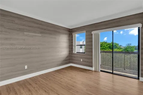 1121 SW 122nd Avenue Miami FL 33184