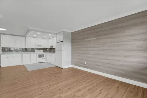 1121 SW 122nd Avenue Miami FL 33184