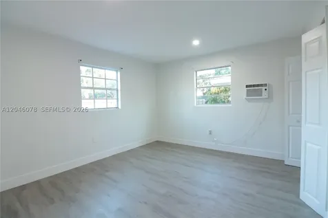 1768 NW 112th Terrace Miami FL 33167