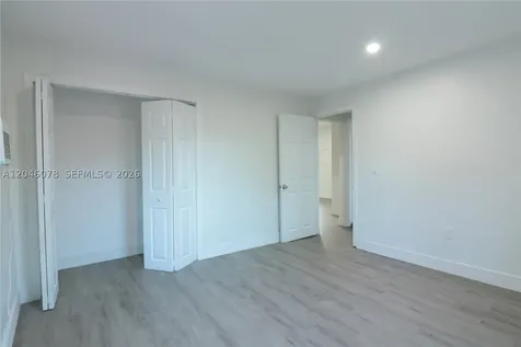 1768 NW 112th Terrace Miami FL 33167