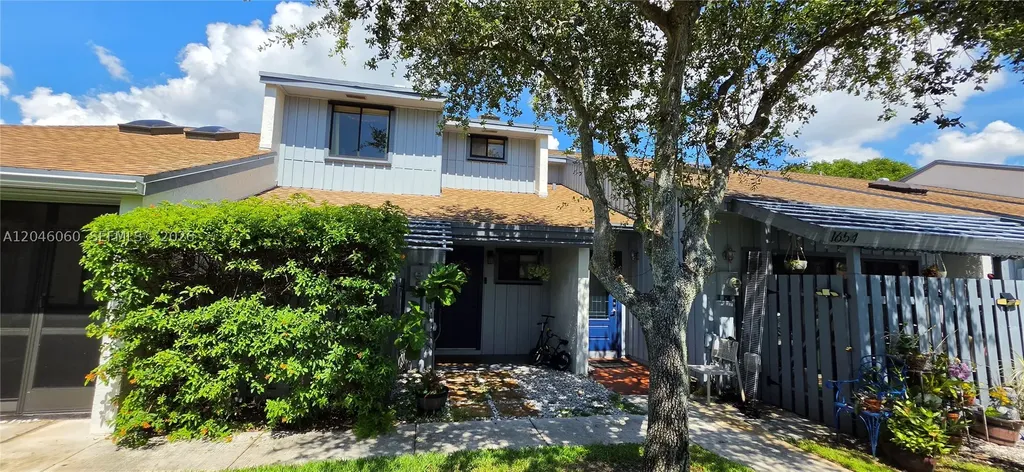 1652 N 14th Terrace Hollywood FL 33020