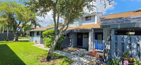 1652 N 14th Terrace Hollywood FL 33020
