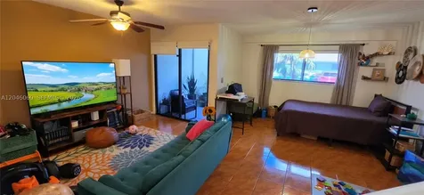 1652 N 14th Terrace Hollywood FL 33020