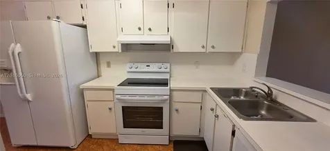 1652 N 14th Terrace Hollywood FL 33020