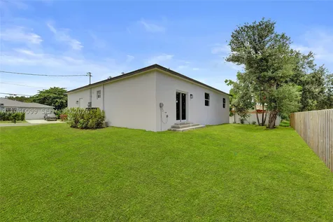 211 NW 14th Court Dania Beach FL 33004