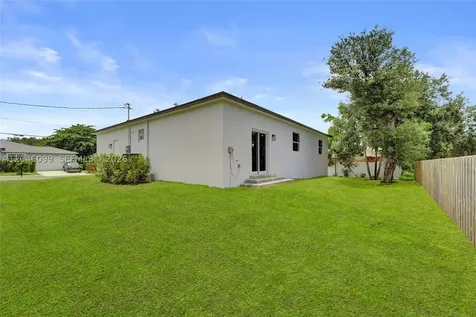 211 NW 14th Court Dania Beach FL 33004