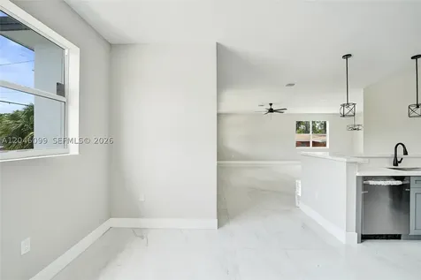 211 NW 14th Court Dania Beach FL 33004