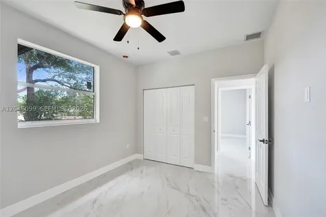 211 NW 14th Court Dania Beach FL 33004