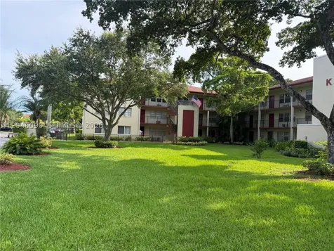 100 SW 132nd Way Pembroke Pines FL 33027