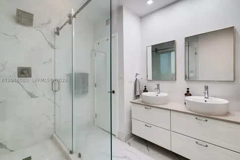 2215 Tequesta Lane Miami FL 33133