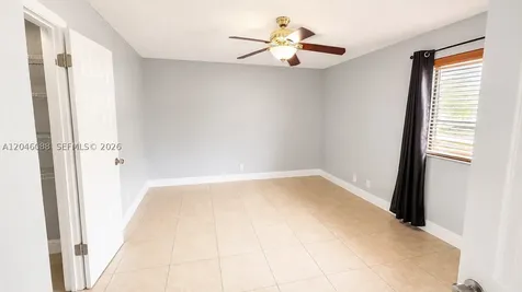 2986 S University Drive Davie FL 33328